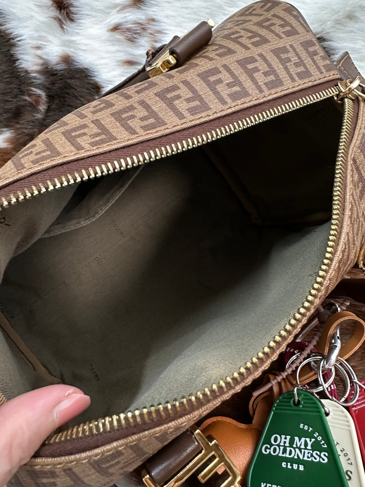 Fendi Zucca Canvas Boston Bag 🤎｜Iconic FF Monogram・Gold Hardware・Rare Vintage Piece