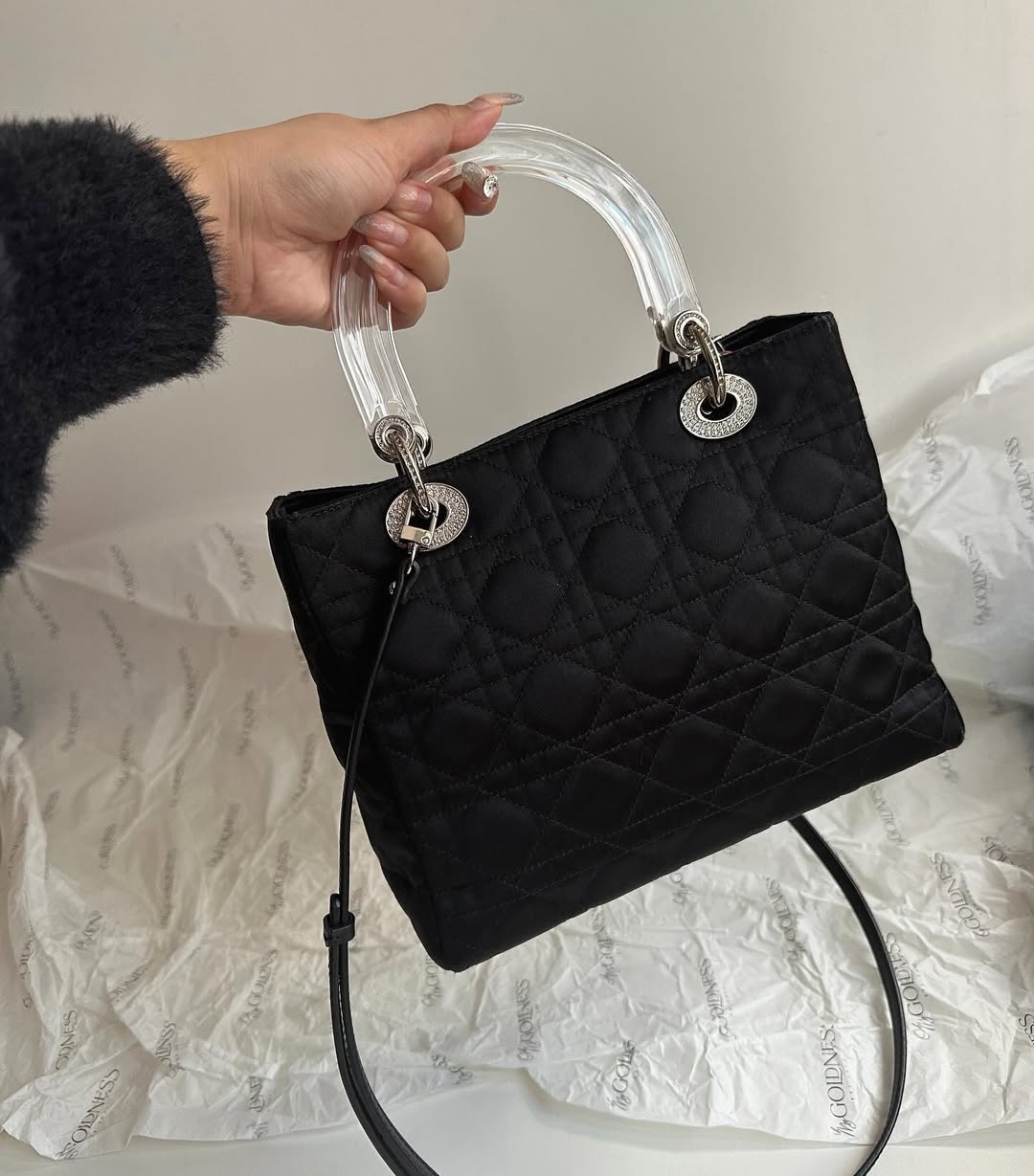 DIOR Lady Dior Special Edition with Transparent Handles & Crystal Charms（Black）｜Dazzling Elegance × Unique Collector’s Piece 🖤✨