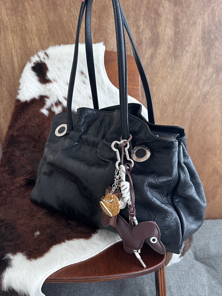 Bvlgari Logo Embossed Leather Tote Bag 🖤｜Hexagon Embossed Pattern・Silver Ring Hardware・Elegant Everyday