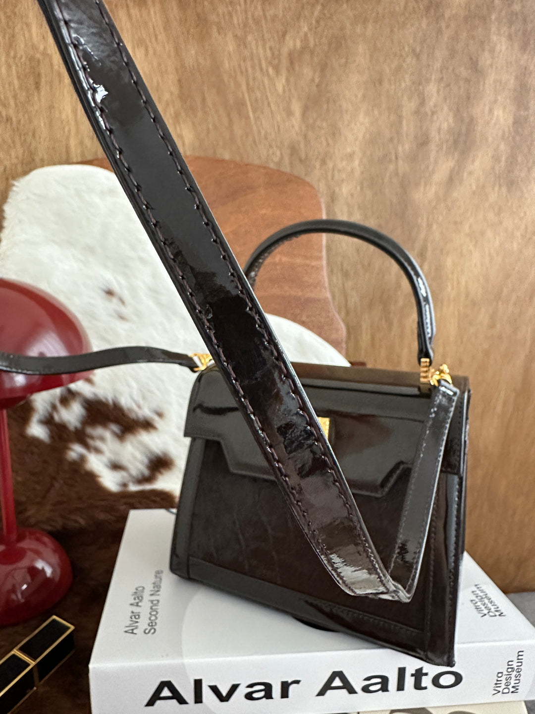 Versace Pony Hair Top Handle Box Bag 🖤✨｜Sun Medallion Clasp × Glossy Patent Trim × Rare Vintage Piece