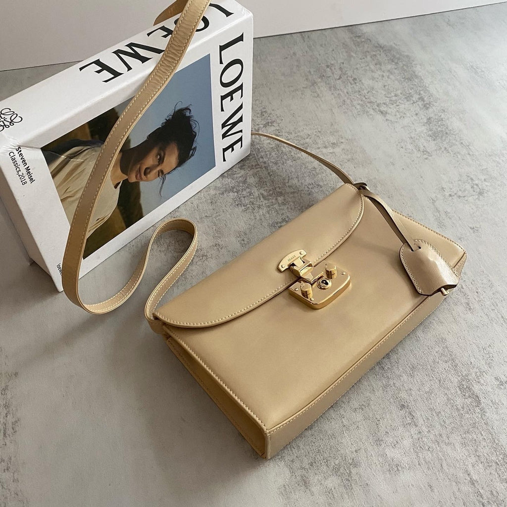 GUCCI Kelly Lock Crossbody｜Rare Milk Tea Beige × Timeless Versatility 🤎🤍