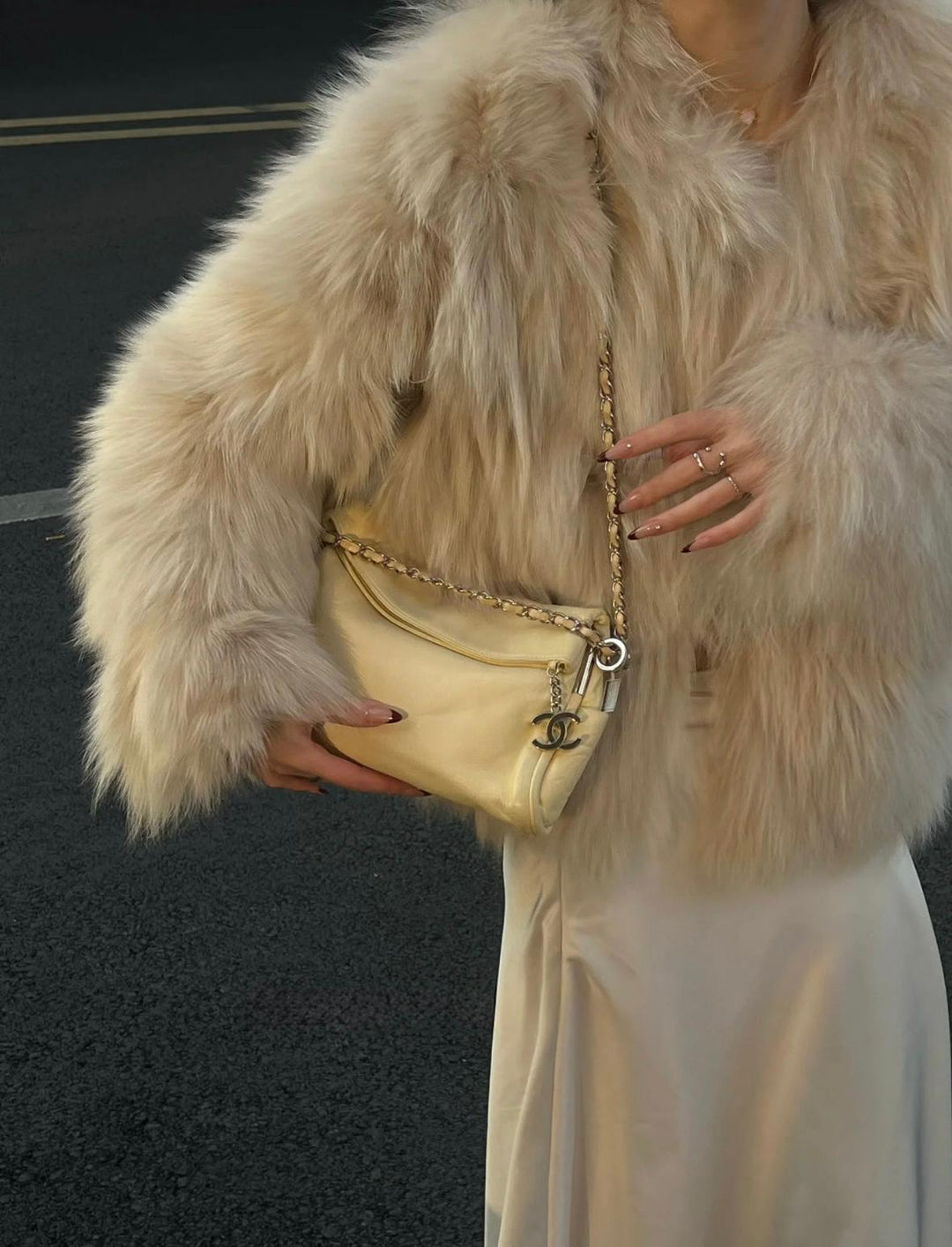 CHANEL Hobo Bag 🤎 Small & Versatile