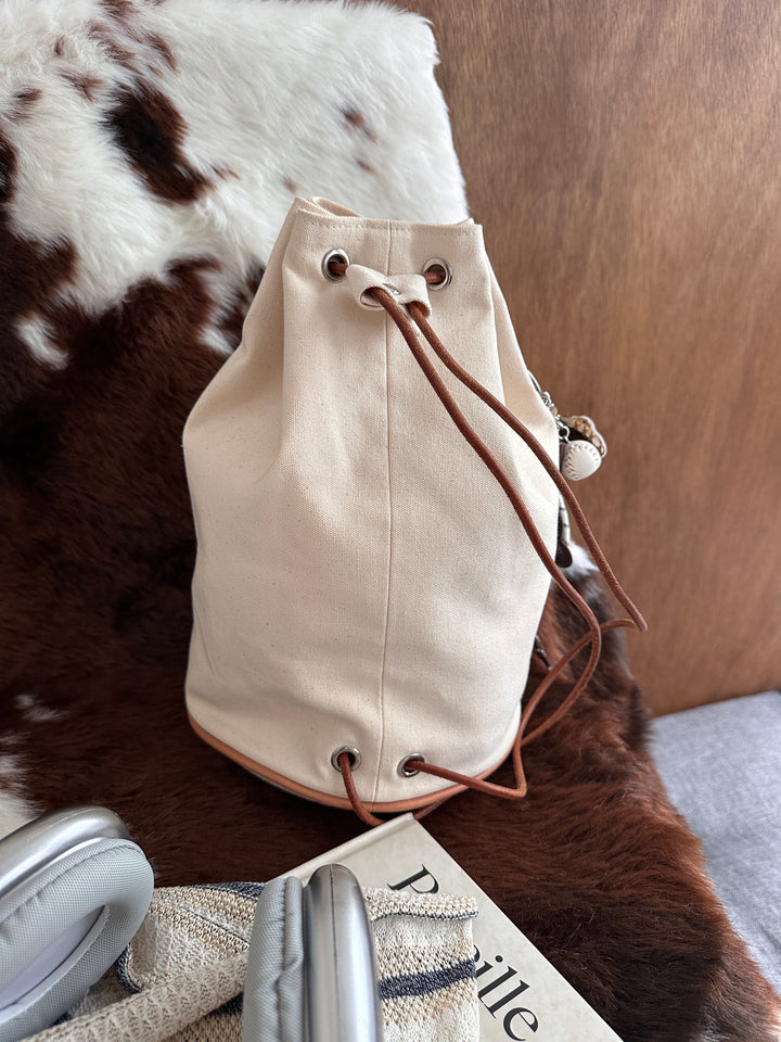 Hermès Small Bucket Bag 🤍✨｜Minimal Canvas Design・Lightweight Carry・Everyday Essential