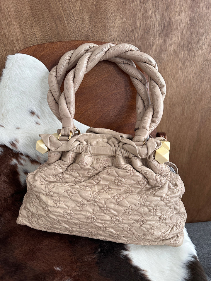Louis Vuitton Monogram Quilted Leather Shoulder Bag 🤍｜Braided Top Handle・Cloud-Soft Leather・Limited Edition