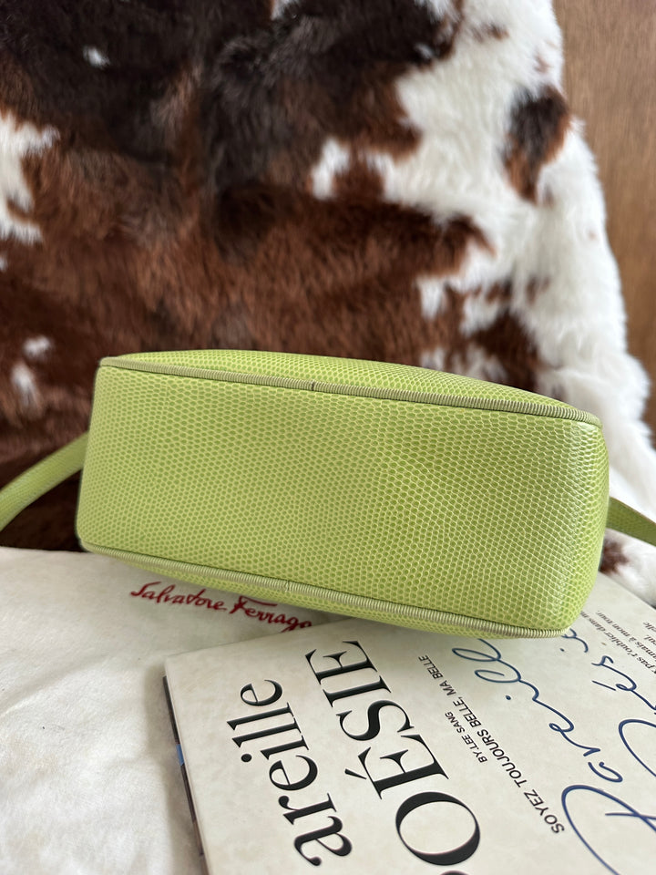Salvatore Ferragamo Vara Bow Camera Bag 💚｜Lizard-Embossed Texture × Rare Pistachio Green × Full Set Included