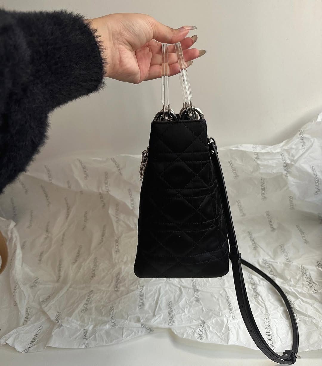 DIOR Lady Dior Special Edition with Transparent Handles & Crystal Charms（Black）｜Dazzling Elegance × Unique Collector’s Piece 🖤✨