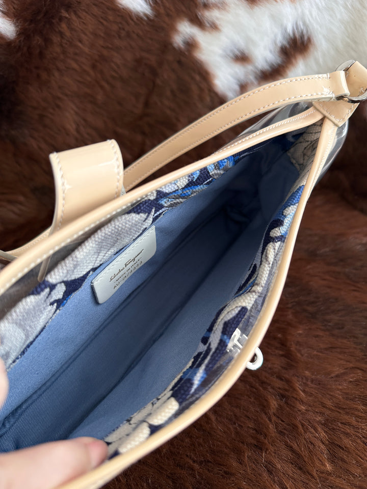 Salvatore Ferragamo Ocean Series Baguette Bag 🌊✨｜Transparent Overlay Design・Detachable Inner Pouch・Fresh Summer Style