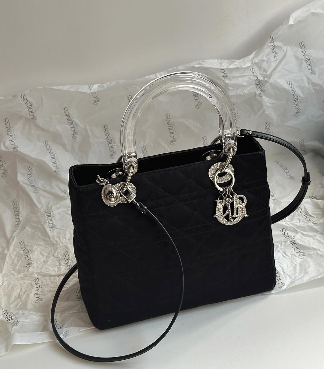 DIOR Lady Dior Special Edition with Transparent Handles & Crystal Charms(Black)|Dazzling Elegance × Unique Collector’s Piece 🖤✨