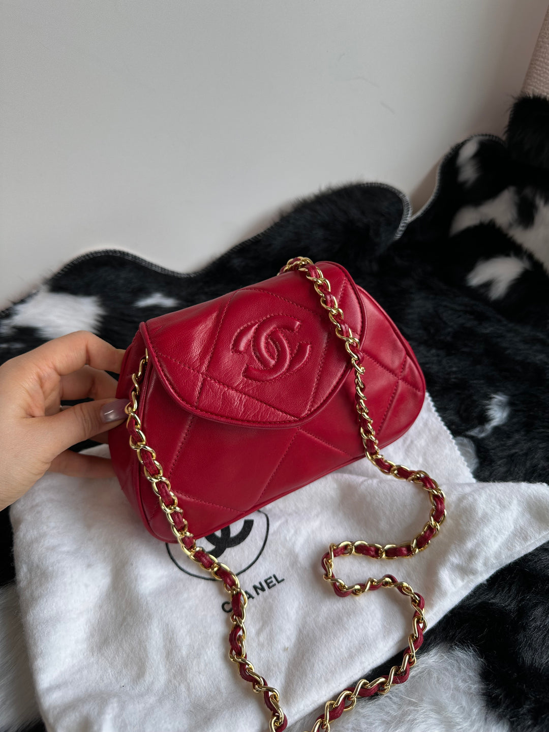 Chanel Vintage Quilted Leather Chain Bag ❤️｜Mini Boston Shape・CC Embossed Logo・Classic Chain Strap