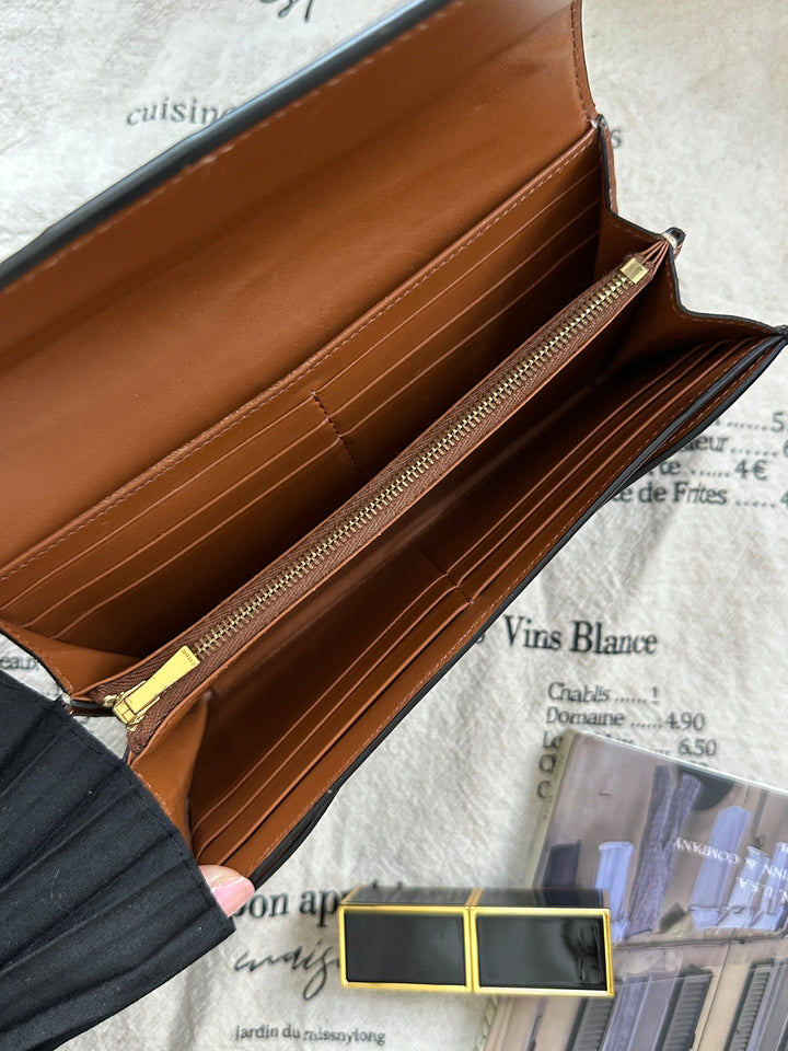 Celine Triomphe Canvas Long Wallet 🤎｜Iconic Triomphe Motif・Convertible WOC Style・Modern Classic😍😍