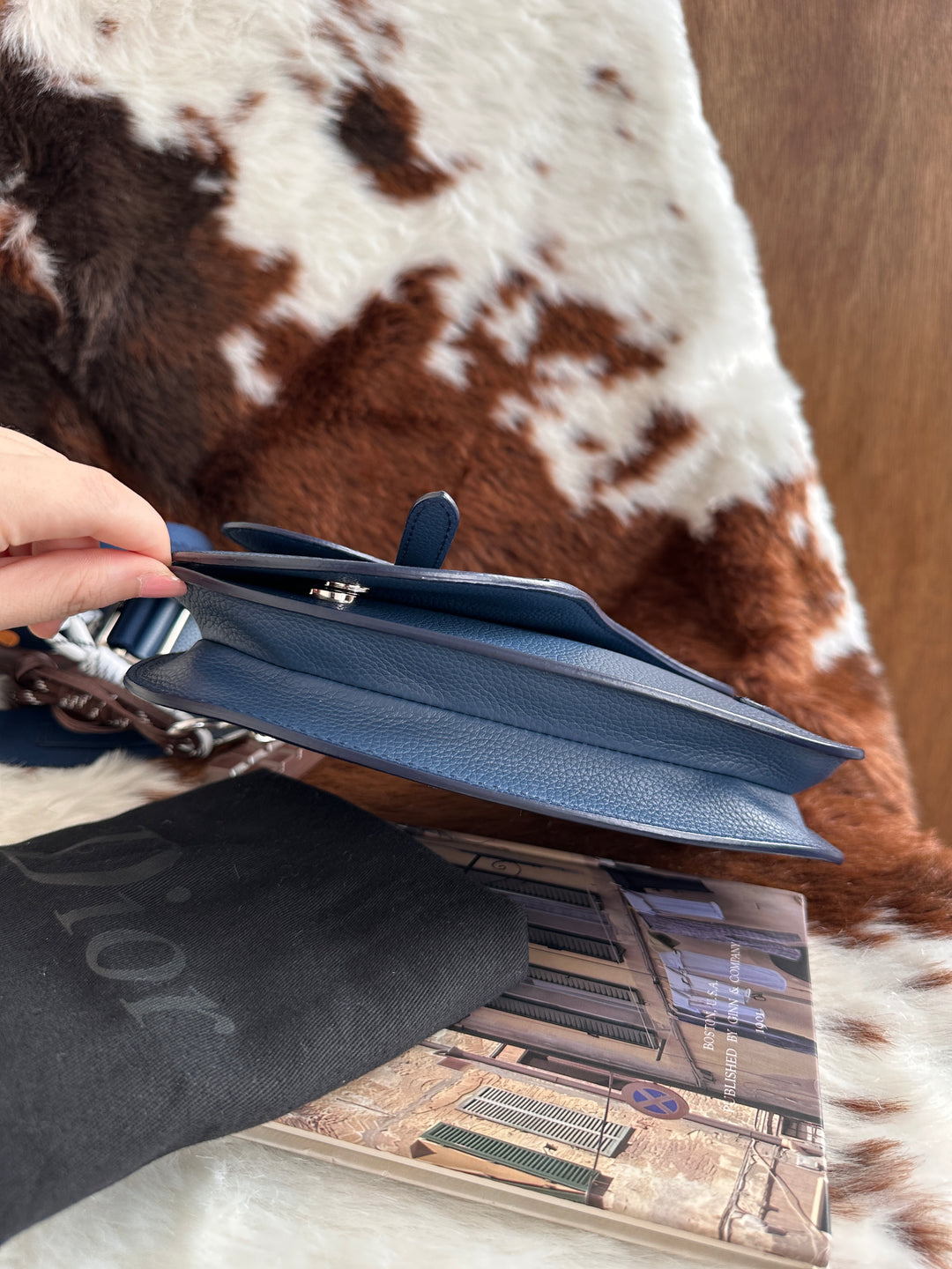 Dior Saddle Leather Camera Bag 💙✨｜Iconic Saddle Silhouette・Full Set Included・Modern Minimal D