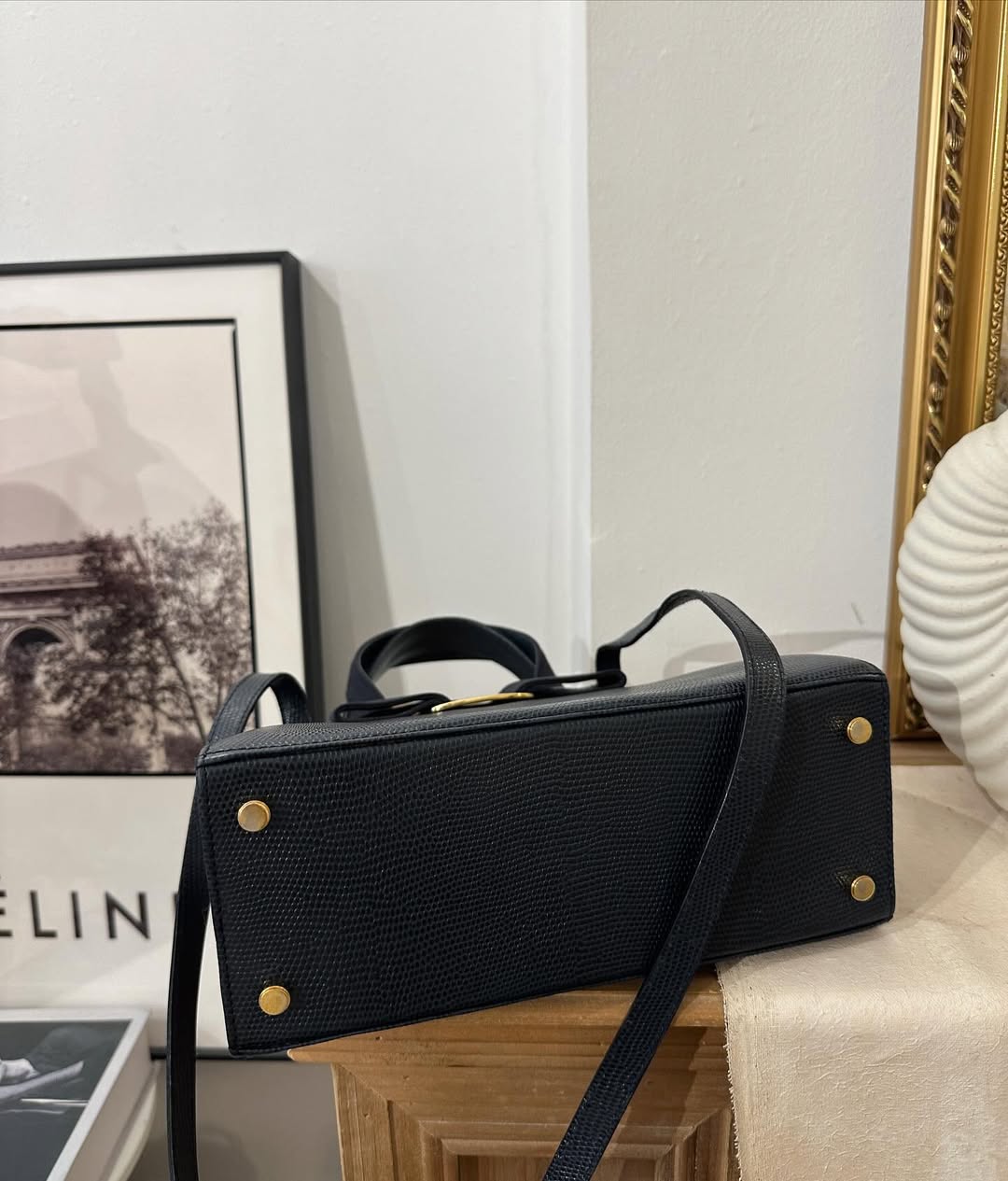 FERRAGAMO Classic Vara Bow Lizard Leather Bag｜Timeless Luxury × Versatile Styling 🖤✨