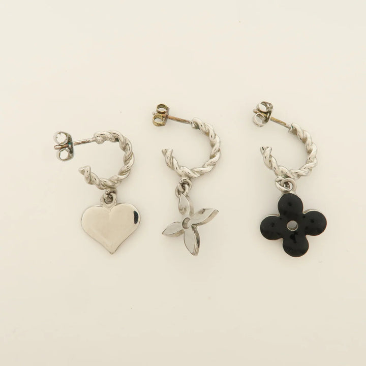 Louis Vuitton Bookle Doreille Sweet Monogram Earrings Silver M65677