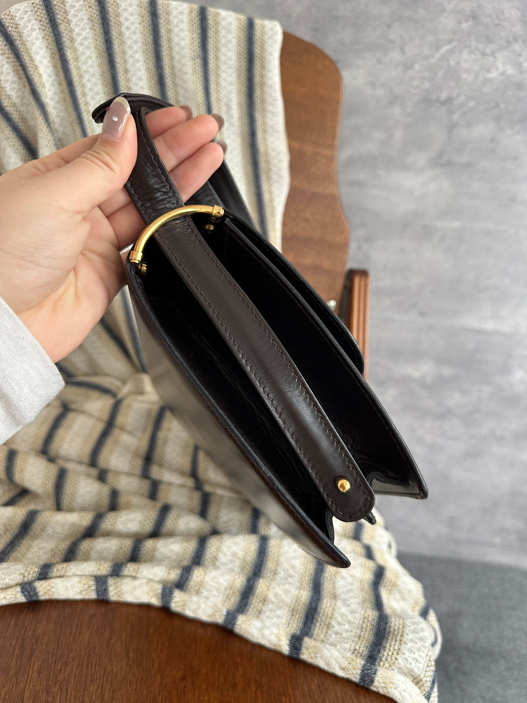 Gucci GG Shoulder Bag – Black