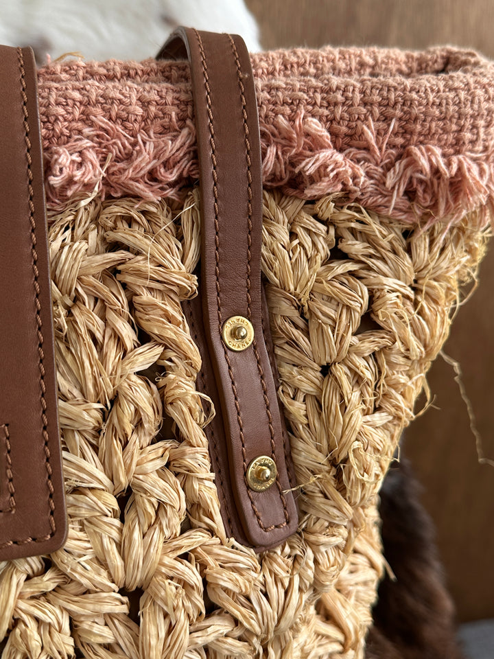 Chanel Straw Tote Bag 🏖️✨｜2.55 Turnlock Detail・Layered Pink Interior・Lightweight Summer Style