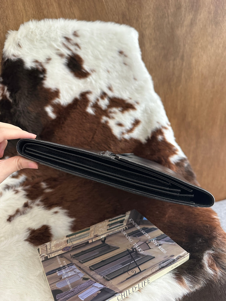Louis Vuitton Epi Leather Clutch Bag 🖤✨｜Iconic Epi Texture・Spacious Interior・Unisex Work Essential