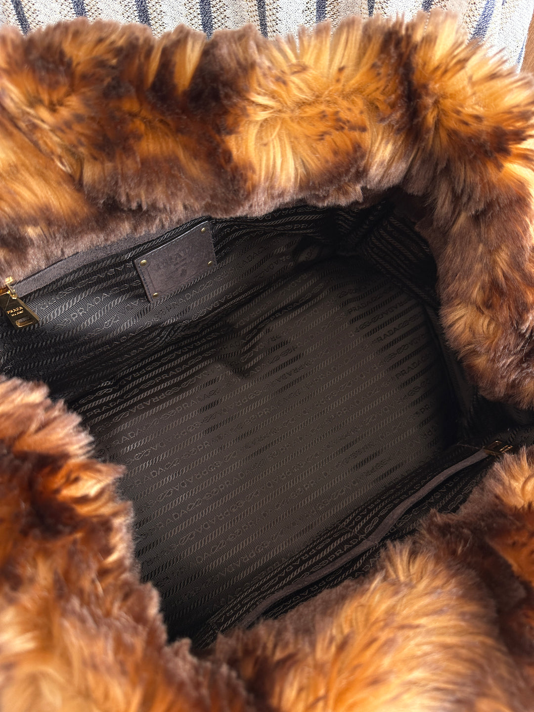 PRADA Fur Trim Denim Tote Bag 🐰｜Soft Fur Trim × Denim Body × Laptop-Friendly Carry