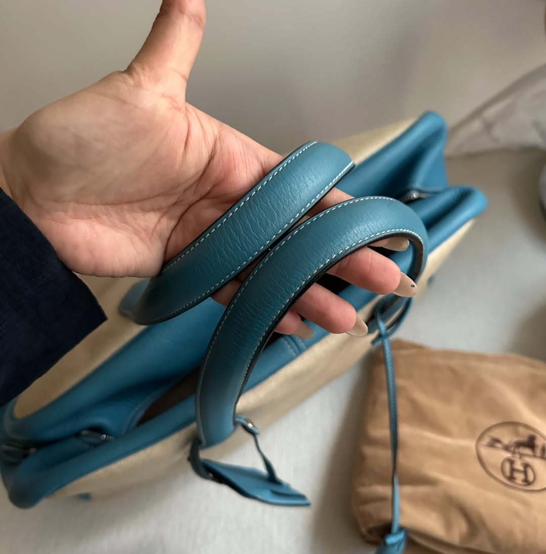 Hermes Victoria 40cm in Blue Jean & Canvas｜Functional Travel Tote × Understated Everyday Luxury ✨