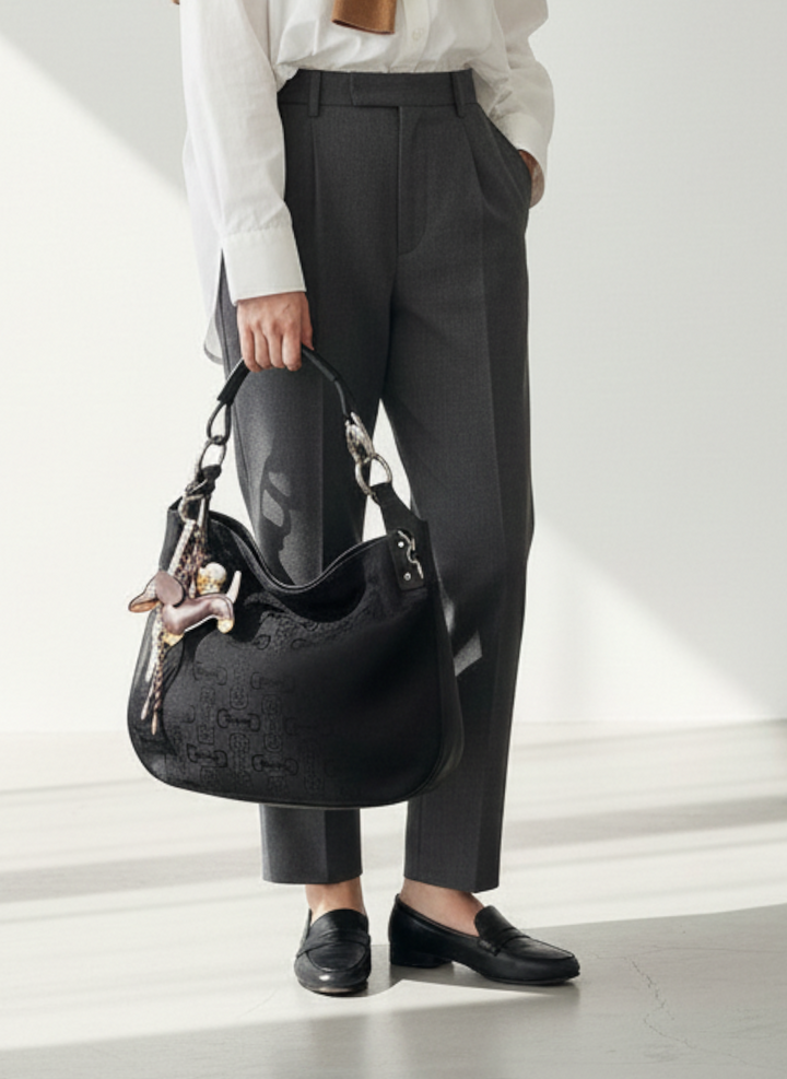 Gucci Horsebit Hobo Bag 🖤｜Tonal Horsebit Monogram・Relaxed Hobo Shape・iPad-Friendly Capacity