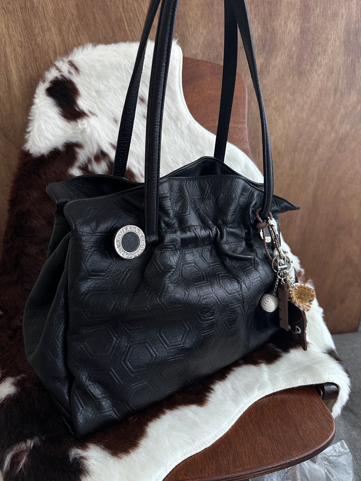 Bvlgari Logo Embossed Leather Tote Bag 🖤｜Hexagon Embossed Pattern・Silver Ring Hardware・Elegant Everyday