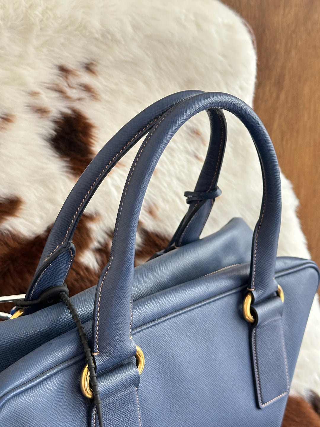 Prada Saffiano Tote 💙✨｜With Original Strap・Classic & Practical