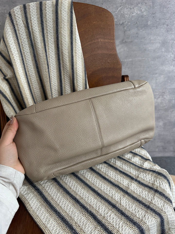 Loewe Pebbled Leather Hobo Bag 🤍🖤