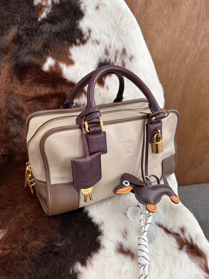 Loewe Amazona 28 Leather Top Handle Bag 🤎｜Tri-Tone Leather・Key Lock Detail・Classic Boston Shape