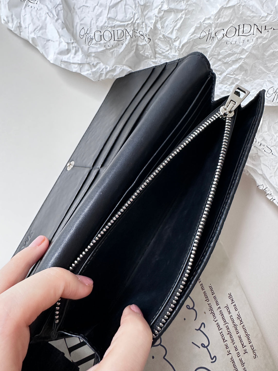 Loewe Embossed Leather Long Wallet 🖤✨｜Anagram Pattern・Refined Silhouette・Elegant Minimalism