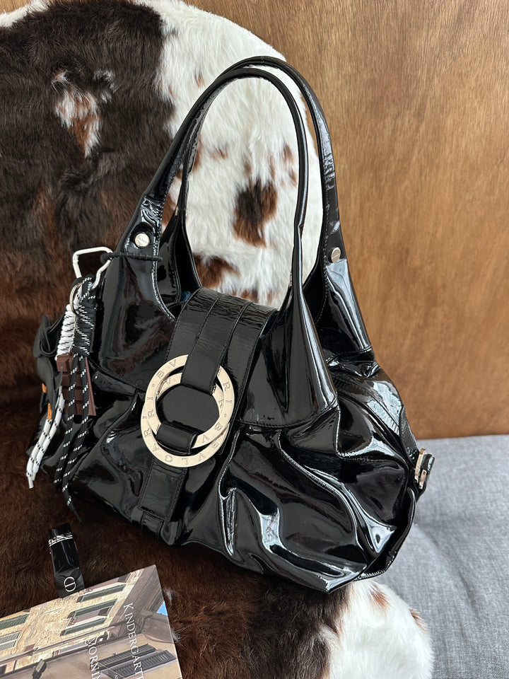 Bvlgari Double Ring Hobo Bag 😍🖤｜Patent Leather・Statement Hardware・Spacious Design