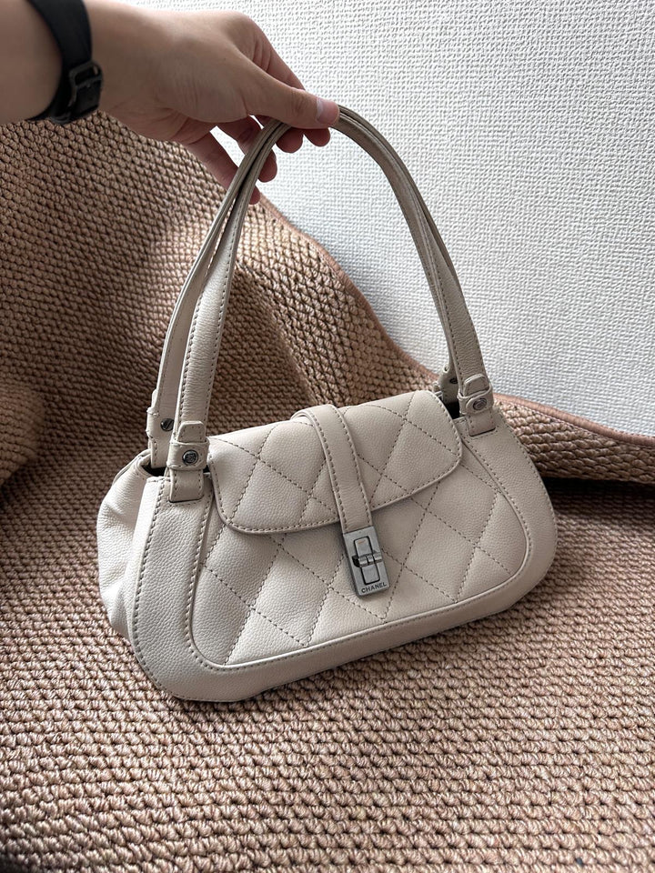CHANEL Lambskin Leather Shoulder Bags Quilted Mademoiselle