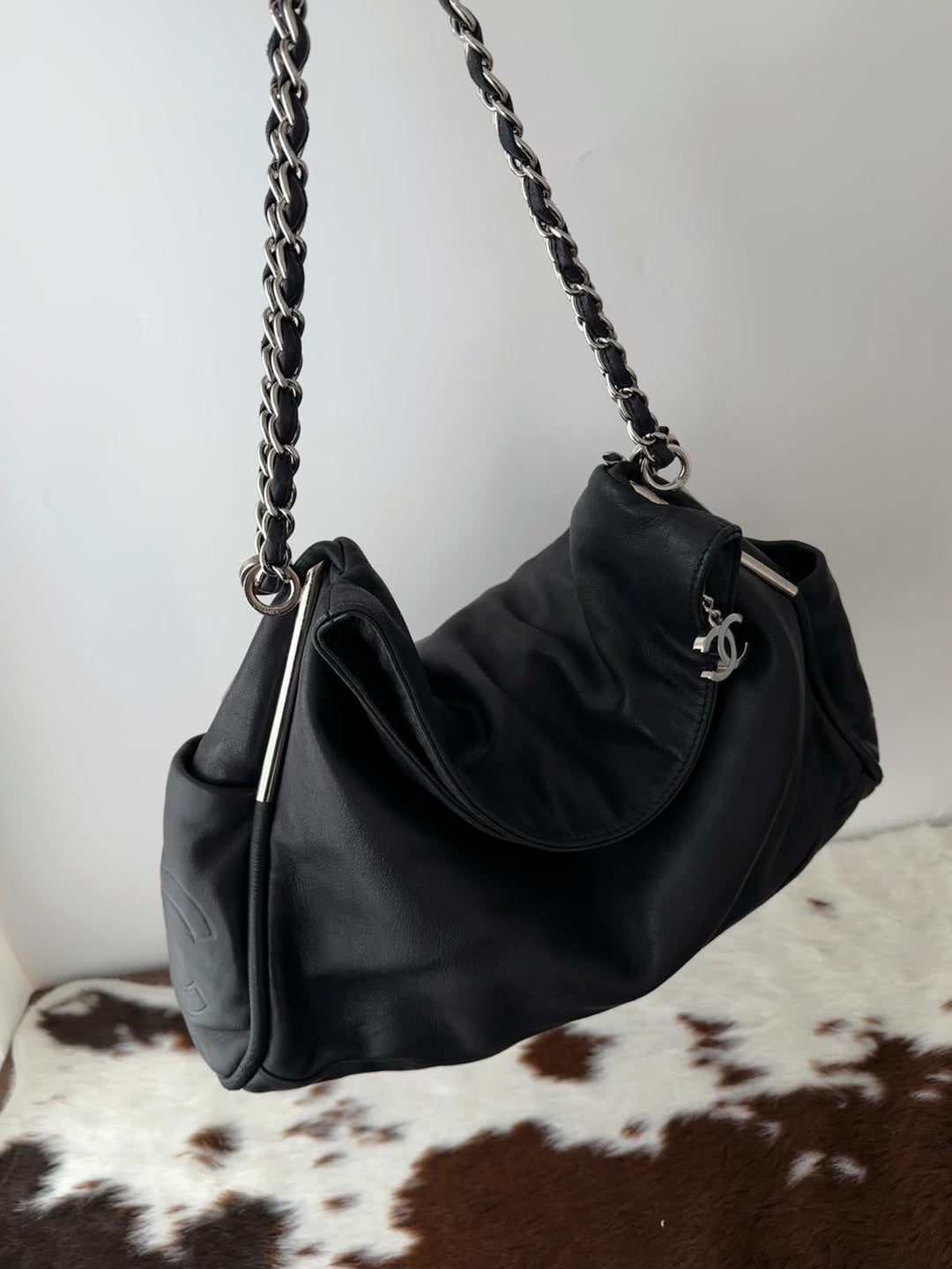 Chanel hobo black