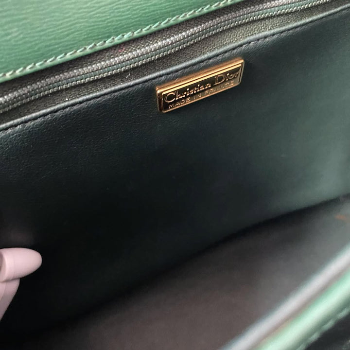 Christian Dior shoulder bag🌲🍵 with dust bag
