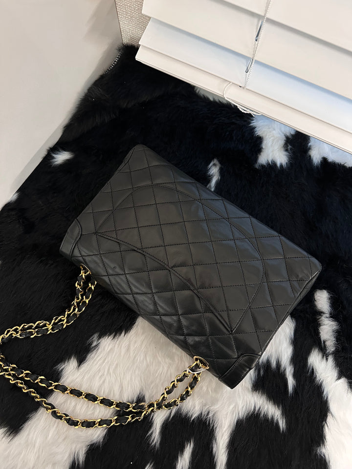 CHANEL Paris Limited Classic Flap 25 Bag ✨🖤｜Full Set × Rare Two-Tone CC Lock × Vintage Collector’s Piece