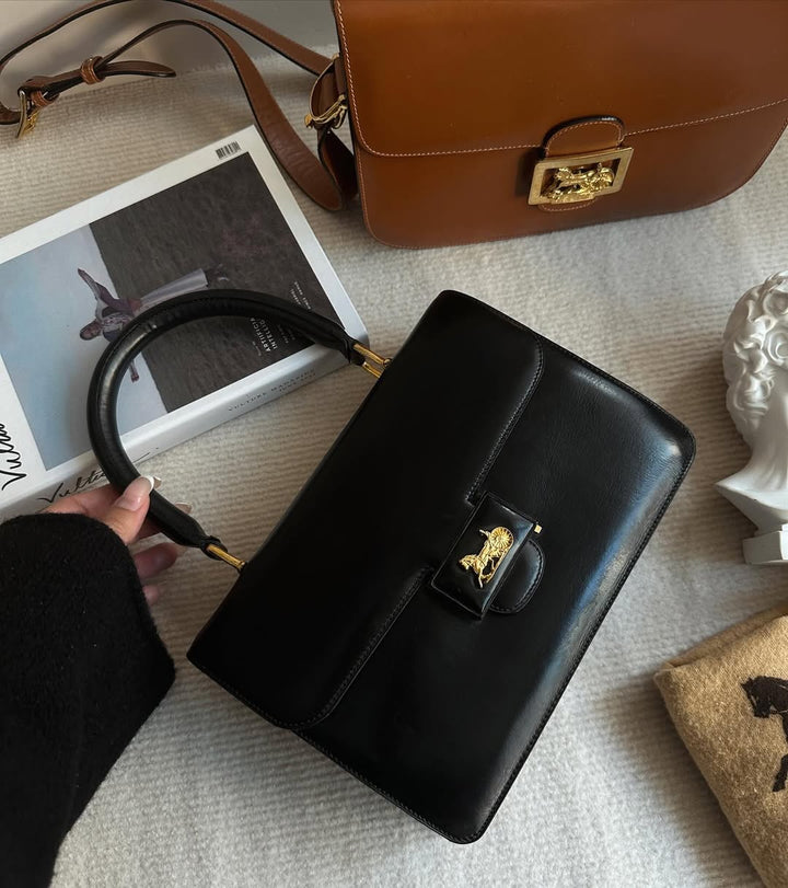 CELINE Black Leather Carriage Kelly Bag｜Elegant Vintage with Playful Lock Detail ✨🖤