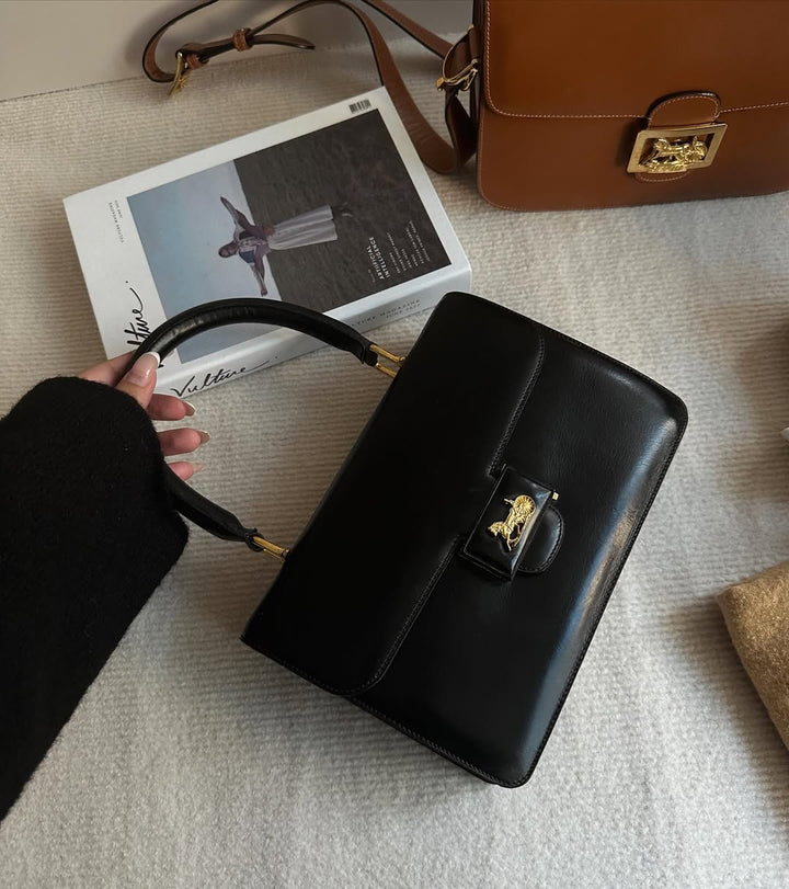 CELINE Black Leather Carriage Kelly Bag｜Elegant Vintage with Playful Lock Detail ✨🖤