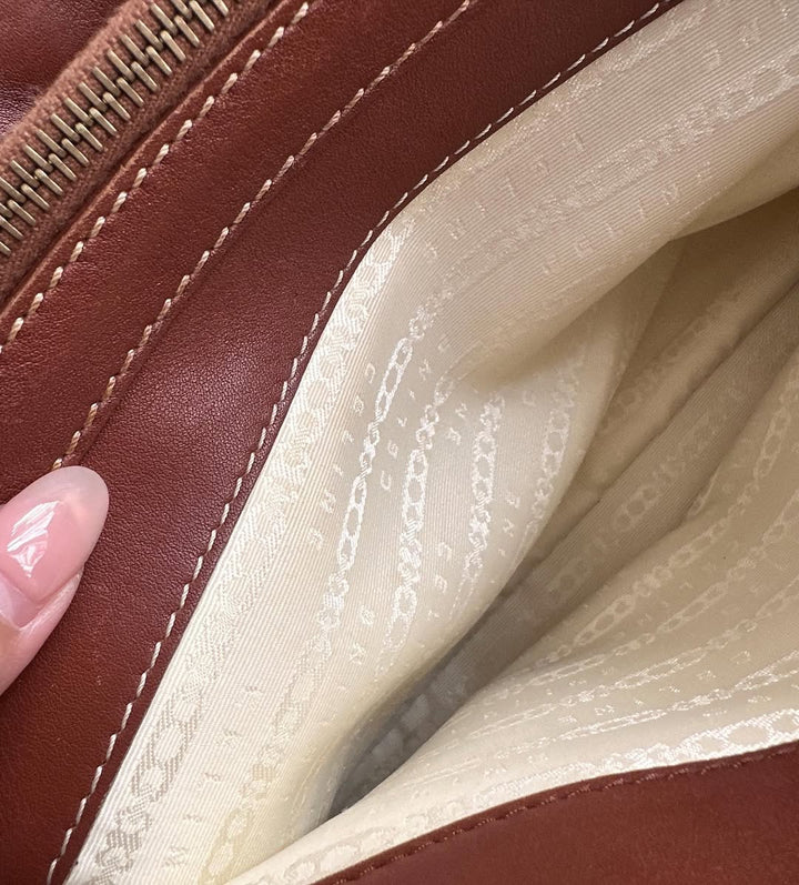 CELINE Raffia Triomphe Handle Bag（Beige × Olive Green）｜Rare Summer-to-Autumn Chic ✨🥐