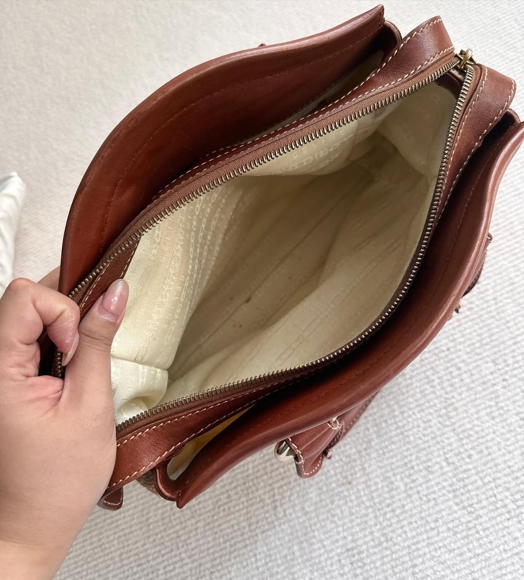 CELINE Raffia Triomphe Handle Bag（Beige × Olive Green）｜Rare Summer-to-Autumn Chic ✨🥐