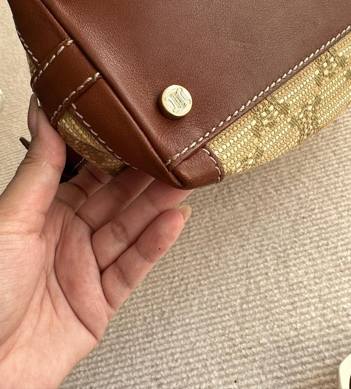 CELINE Raffia Triomphe Handle Bag（Beige × Olive Green）｜Rare Summer-to-Autumn Chic ✨🥐