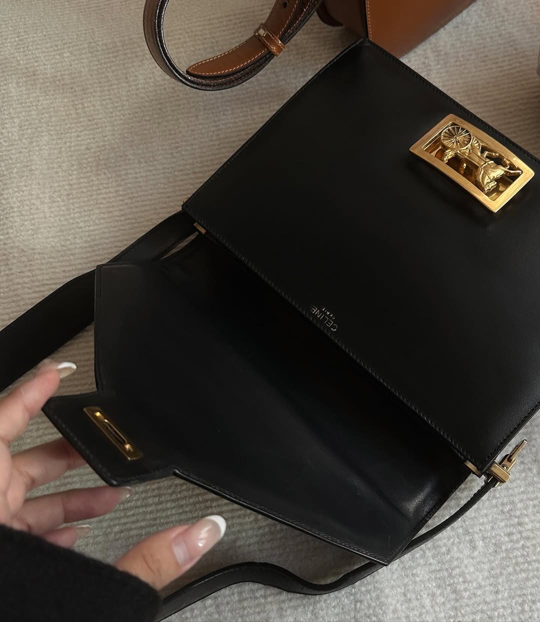 CELINE Envelope Carriage Shoulder Bag with Dust Bag｜Rare Vintage Elegance 🐴✨