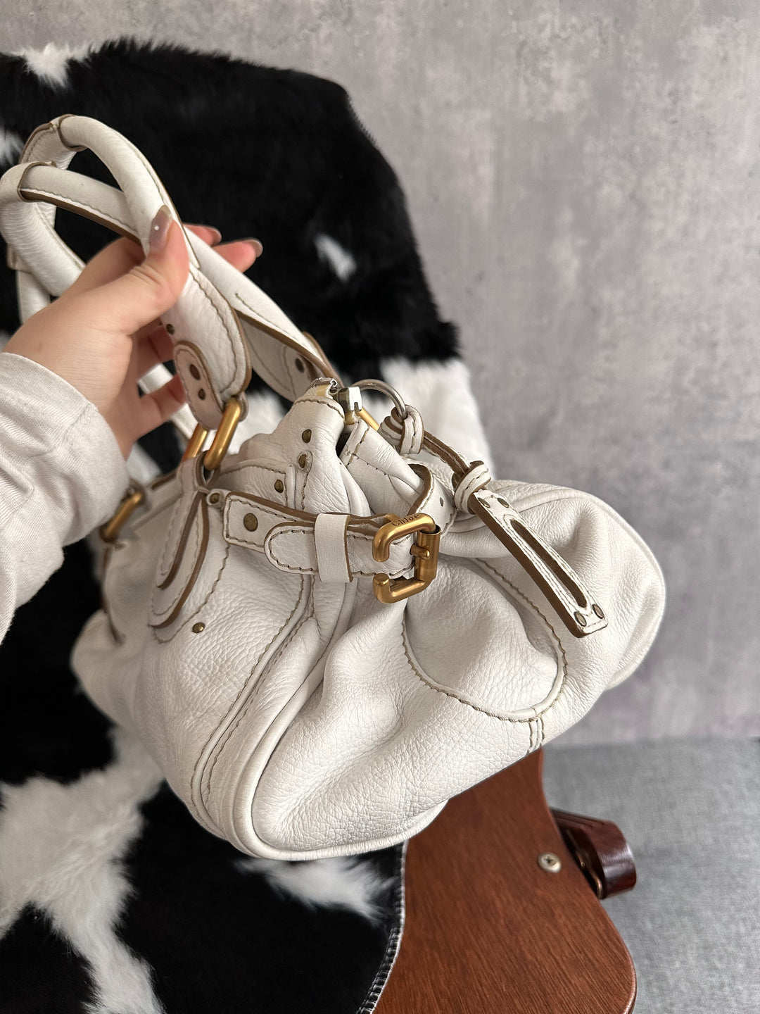 Chloe Padlock Snow White Hobo 🤍✨