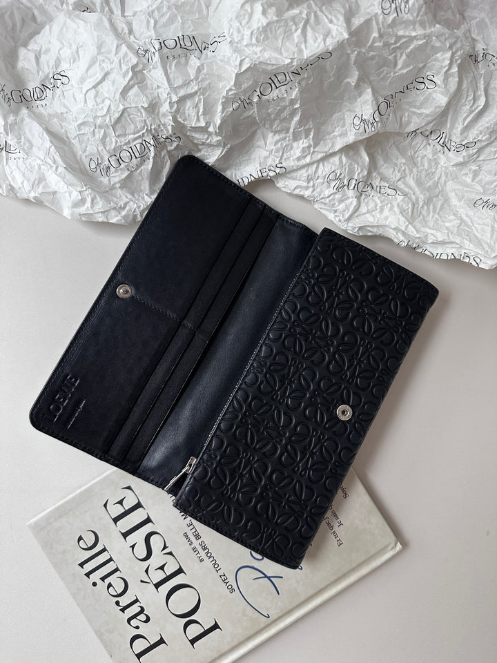 Loewe Embossed Leather Long Wallet 🖤✨｜Anagram Pattern・Refined Silhouette・Elegant Minimalism