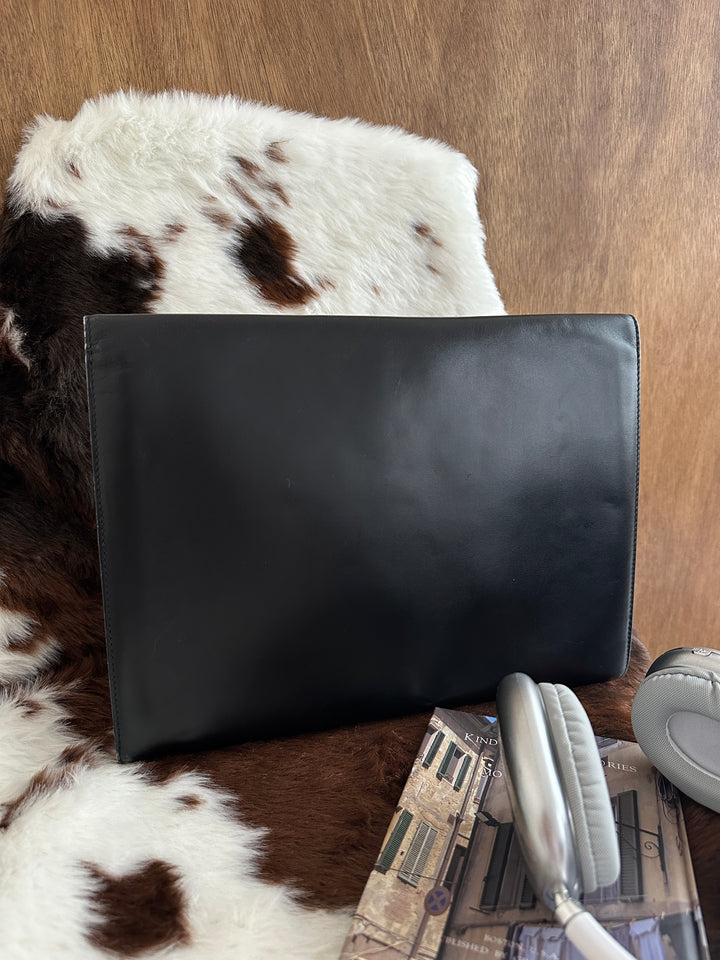 Louis Vuitton Epi Leather Clutch Bag 🖤✨｜Iconic Epi Texture・Spacious Interior・Unisex Work Essential
