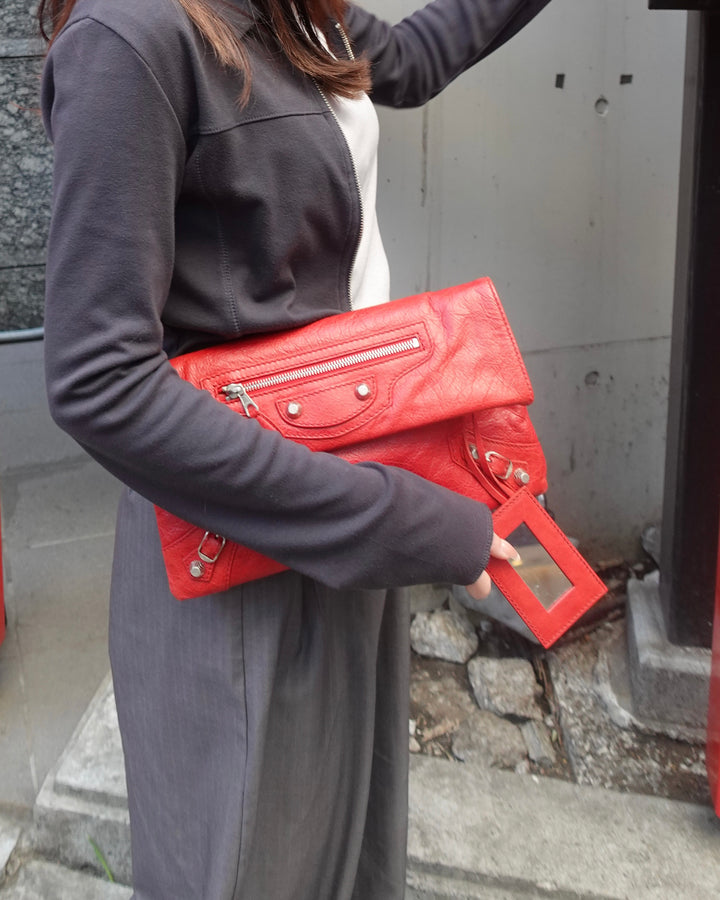 Balenciaga City Clutch Bag ❤️｜Iconic Giant Stud Hardware × Classic Motorcycle Design × Statement Red Leather