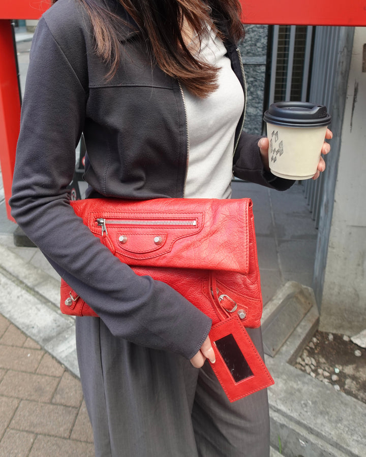 Balenciaga City Clutch Bag ❤️｜Iconic Giant Stud Hardware × Classic Motorcycle Design × Statement Red Leather