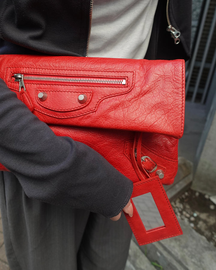 Balenciaga City Clutch Bag ❤️｜Iconic Giant Stud Hardware × Classic Motorcycle Design × Statement Red Leather