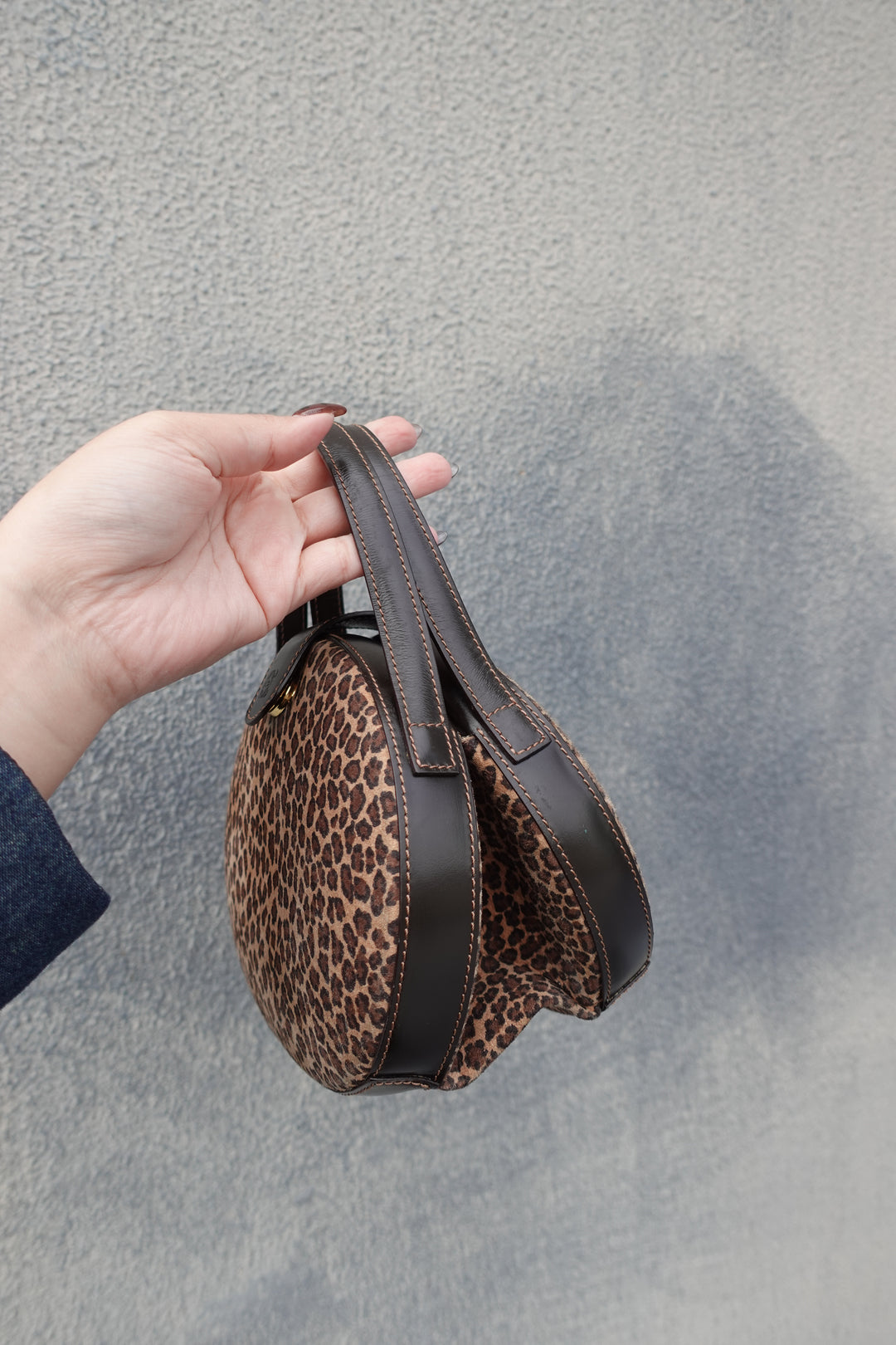 Loewe Leopard Print Egg Bag 🐆🖤｜Rare Archive Piece × Sculptural Silhouette × Collectors’ Edition