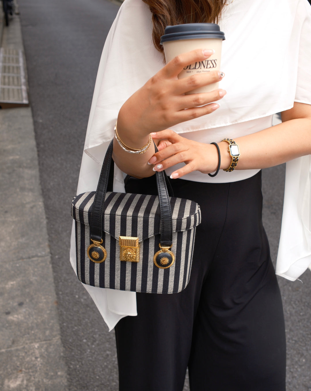 Versace Striped Box Top Handle Bag 🩶🖤｜Striped Fabric × Medusa Sun Hardware × Boxy Vintage Shape✨
