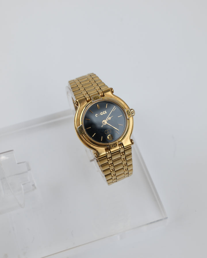 Gucci Classic Round Watch ✨｜Signature Logo Details × Integrated Bracelet × Timeless Vintage Style
