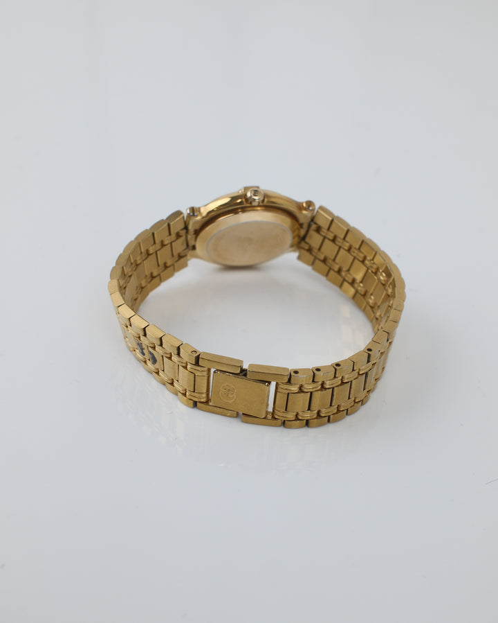 Gucci Classic Round Watch ✨｜Signature Logo Details × Integrated Bracelet × Timeless Vintage Style