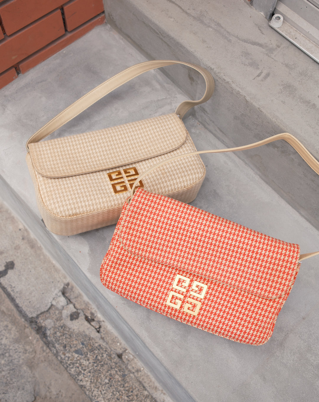 Givenchy Houndstooth Mini Baguette Shoulder Bag ❤️｜Houndstooth Pattern｜Gold 4G Logo｜With Pouch